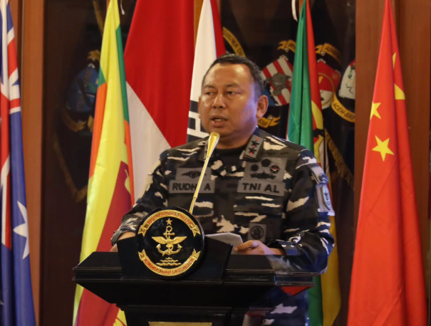 Taruna AAL Tingkat II Korps Pelaut dan Delegasi APCS Laksanakan Courtesy Call di Kolinlamil